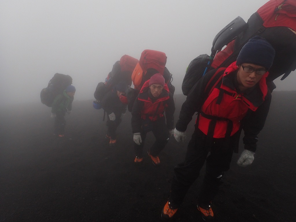 2016年度 冬富士合宿 富士山の写真（11月23日）